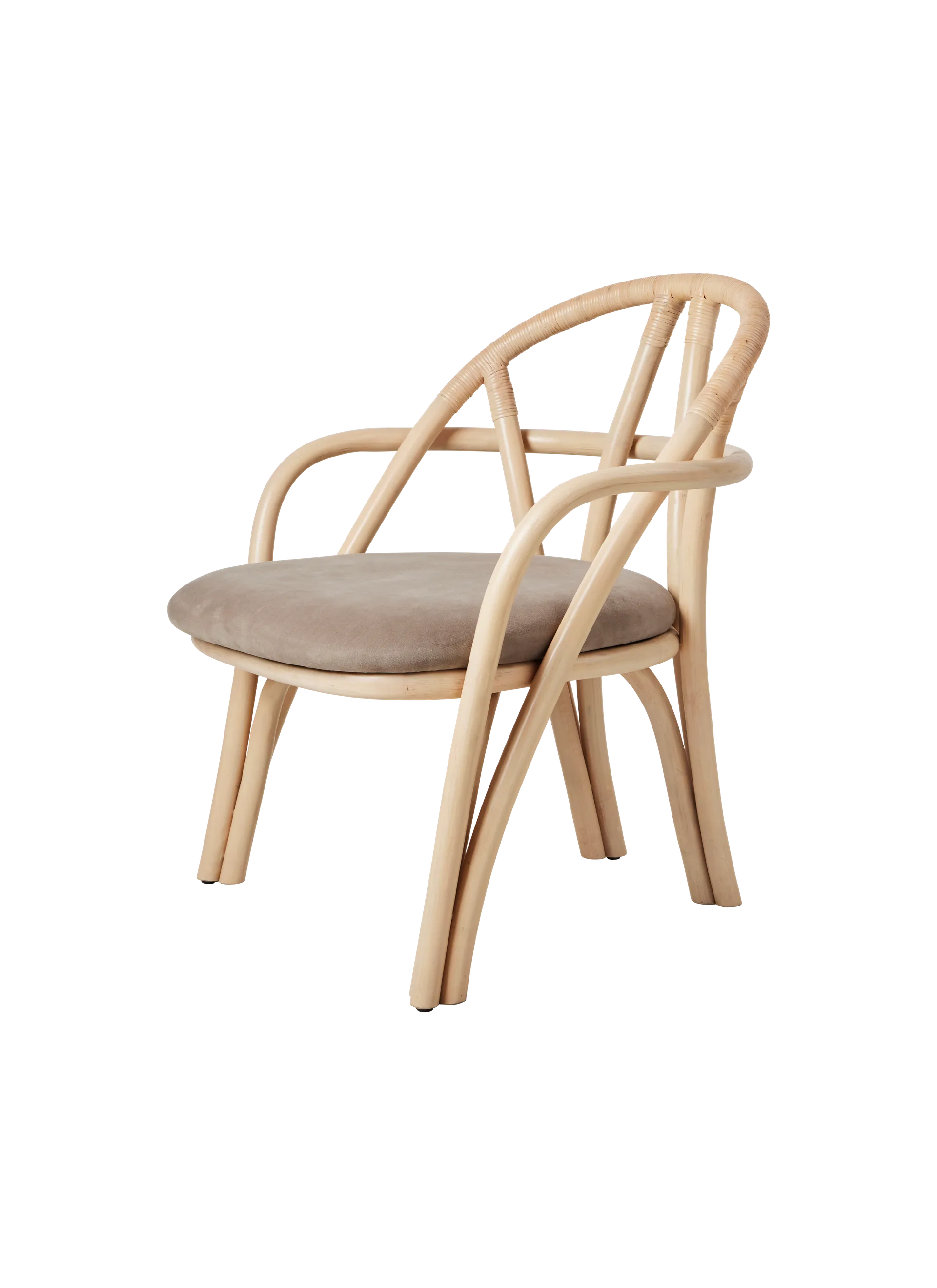 GUBI Bistra Lounge Chair (Fustagno, GUBI (002, Standard), Natural Lacquered Rattan)