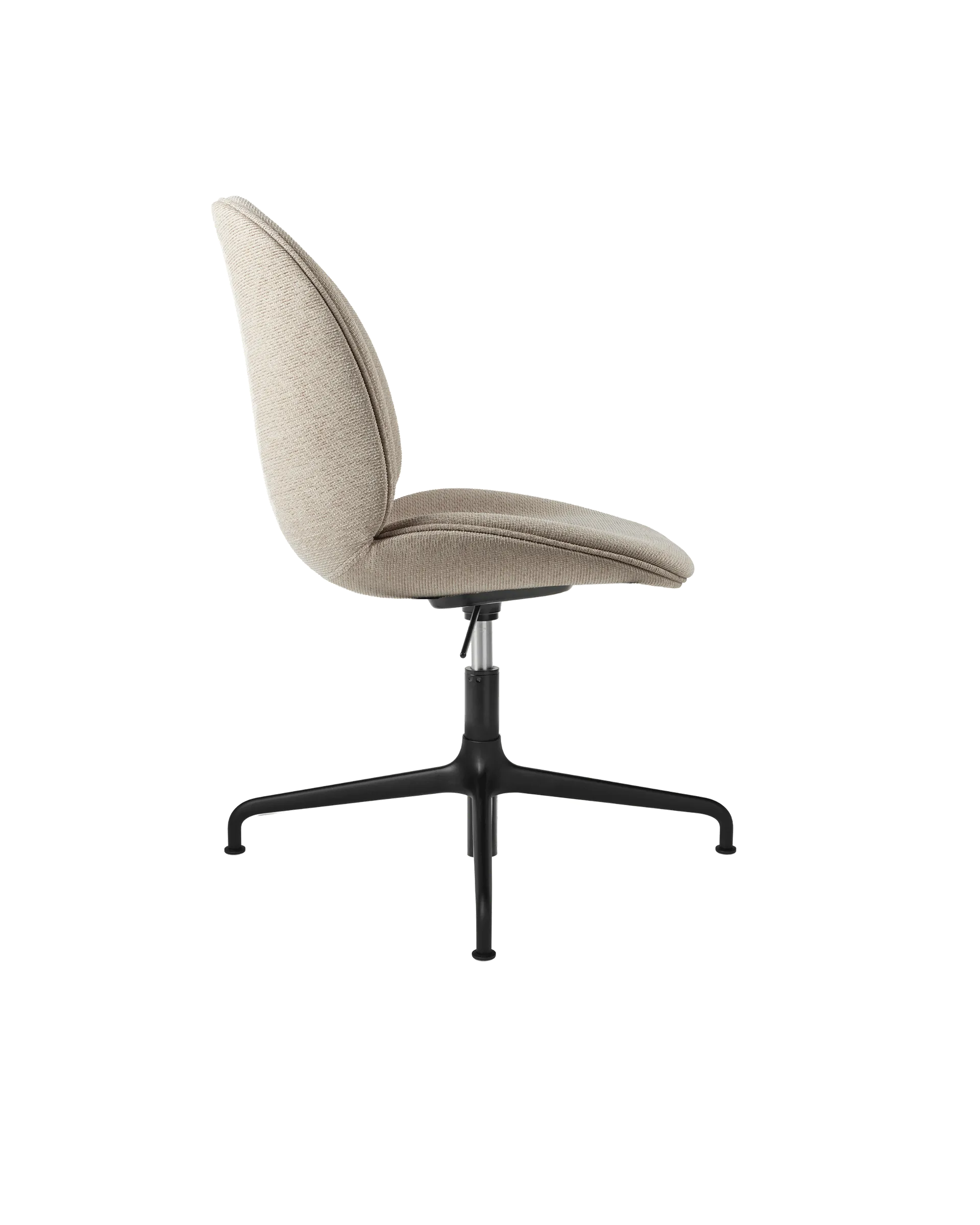 Gubi ビートルチェア 1脚 GUBI「Beetle Caster Chair」フロント布張り 