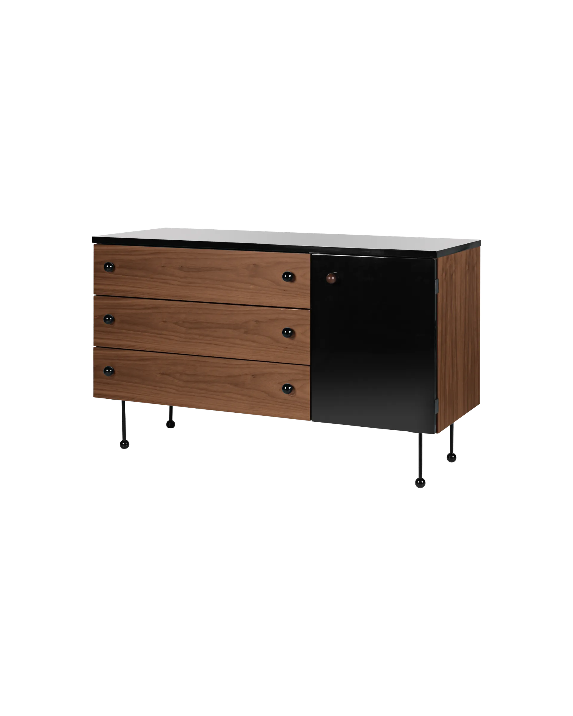 GUBI 62 Sideboard (Walnut / Black, 3 drawer)