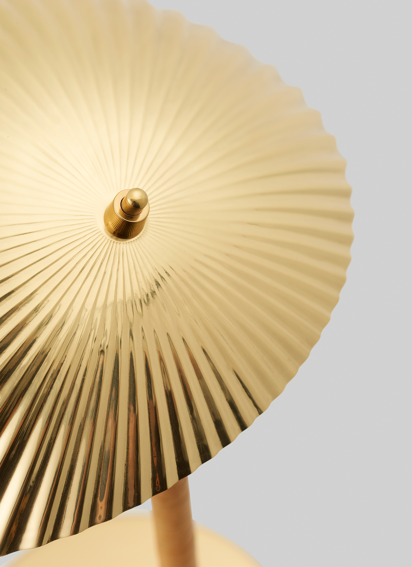 GUBI 5321 Table Lamp - Thumbnail 2