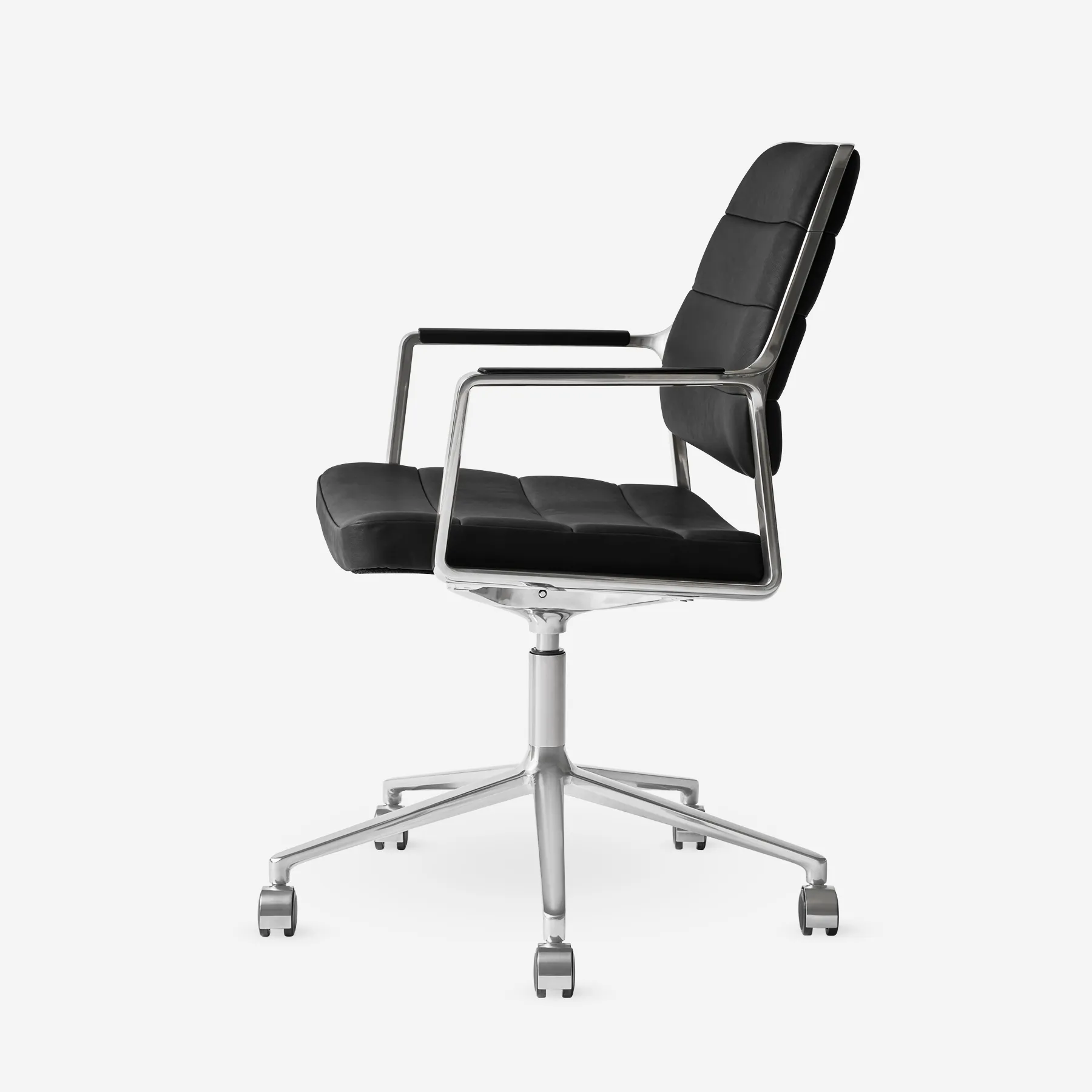 Vipp Swivel Chair | 455+, Black, Castors