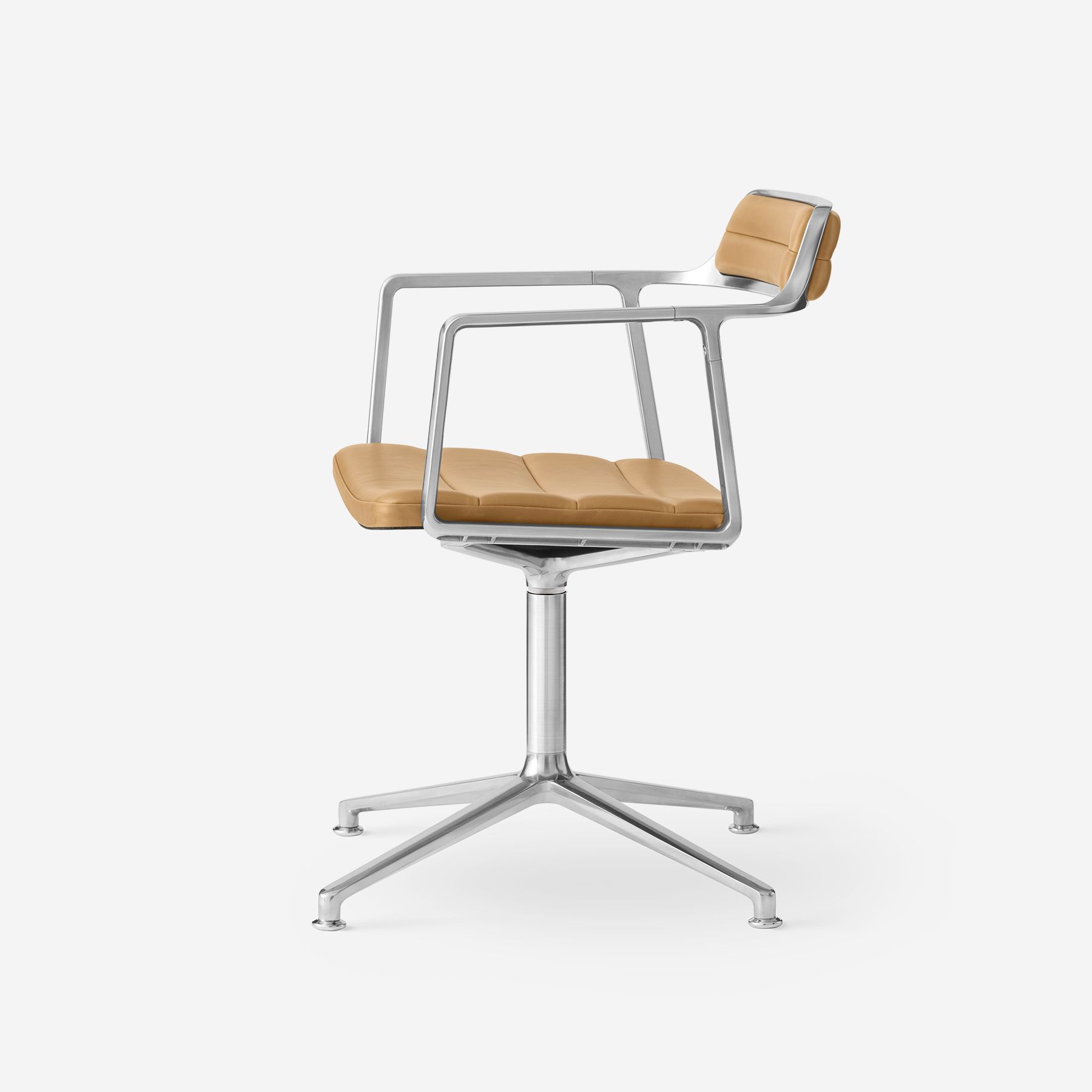 Vipp Swivel Chair | 452 - vipp452 - Camel, Gliders