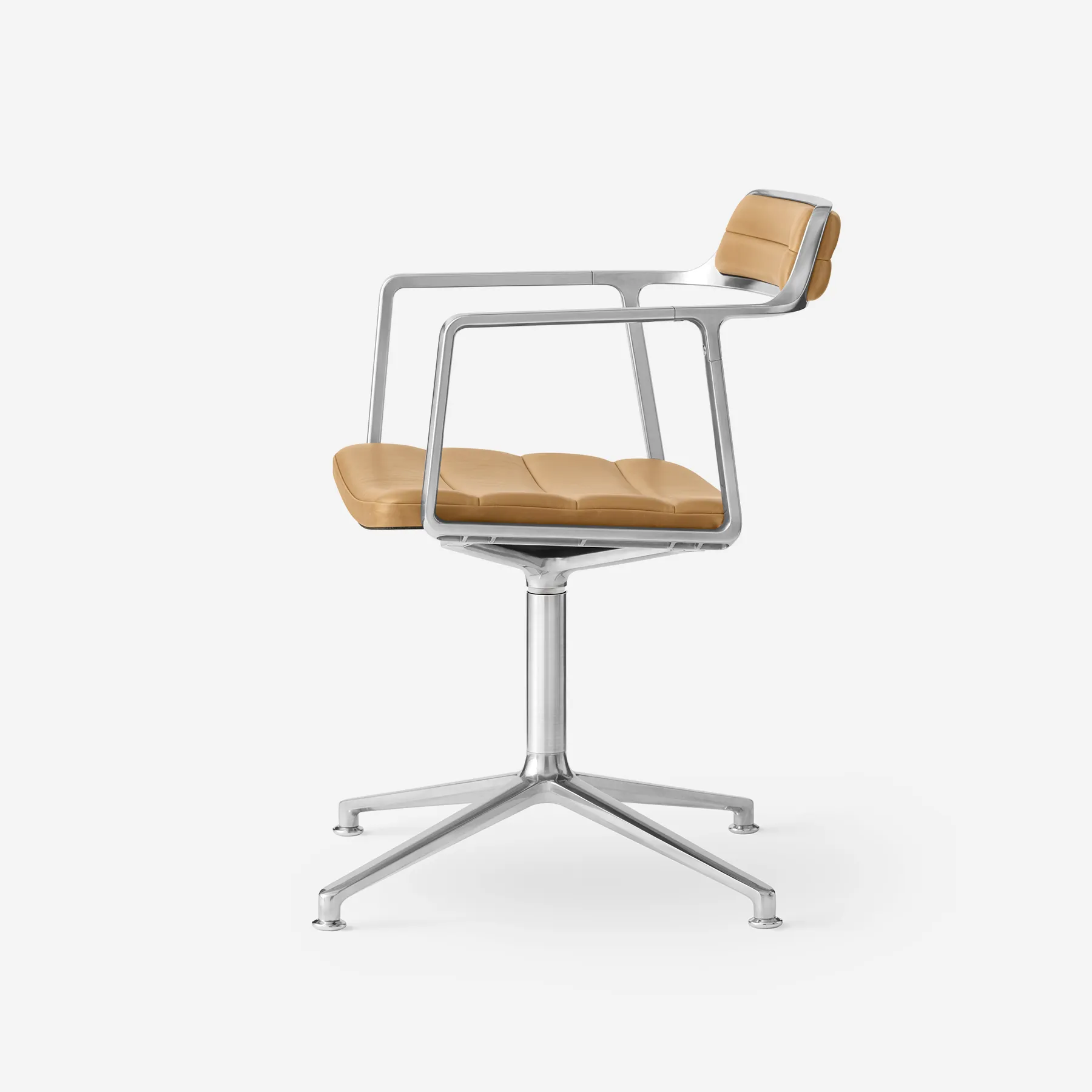 Vipp Swivel Chair | 452, Camel, Gliders