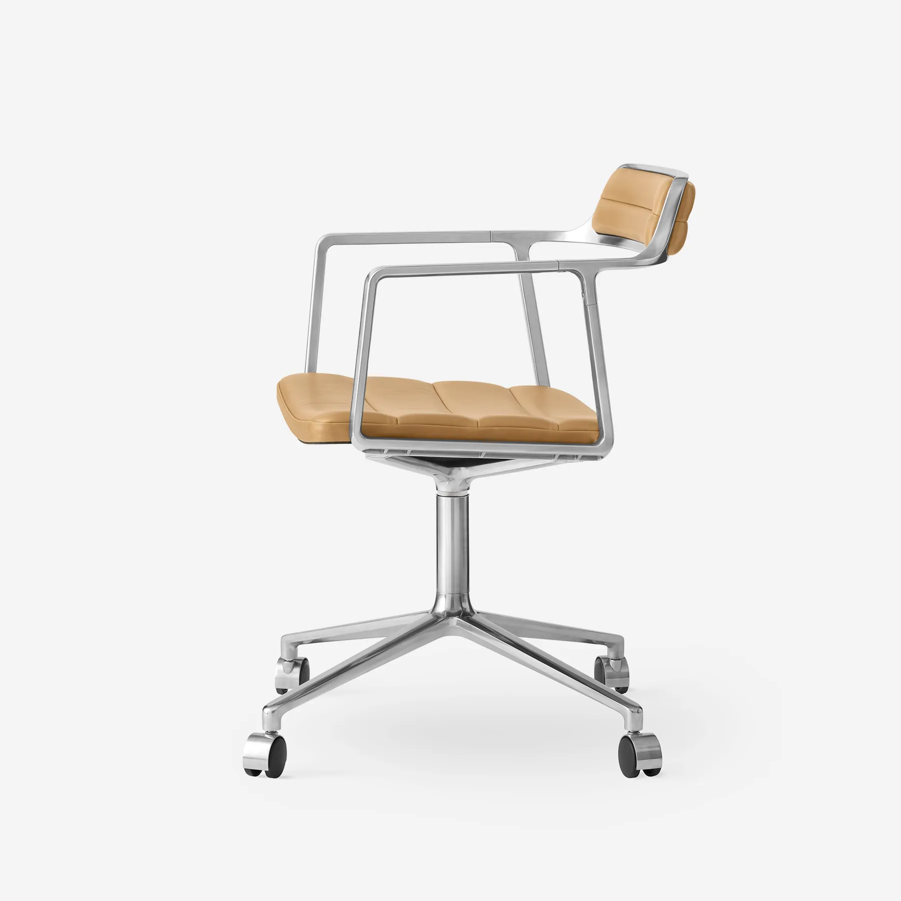 Vipp Swivel Chair | 452, Camel, Castors