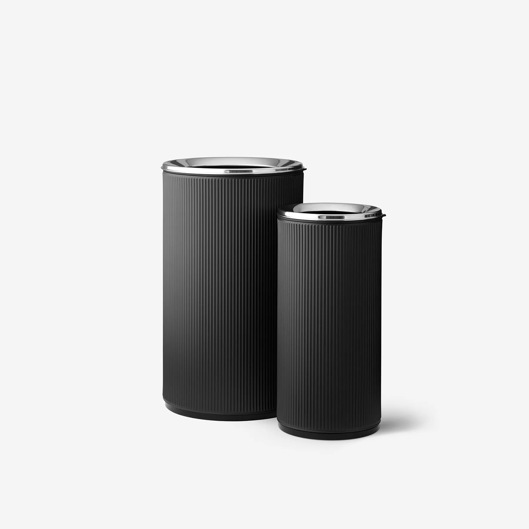 Vipp Open Top Bin 22 L / 6 Gal - vipp18 - Black/Polished lid