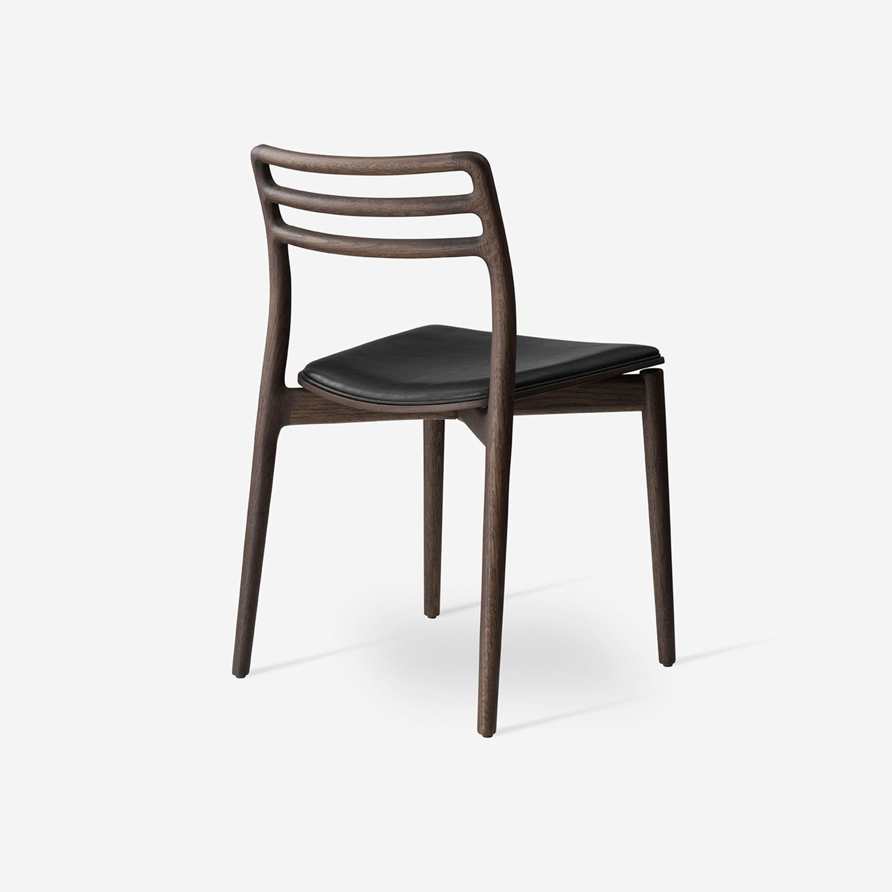 Vipp Cabin Chair - vipp481 - Dark oak w/black leather