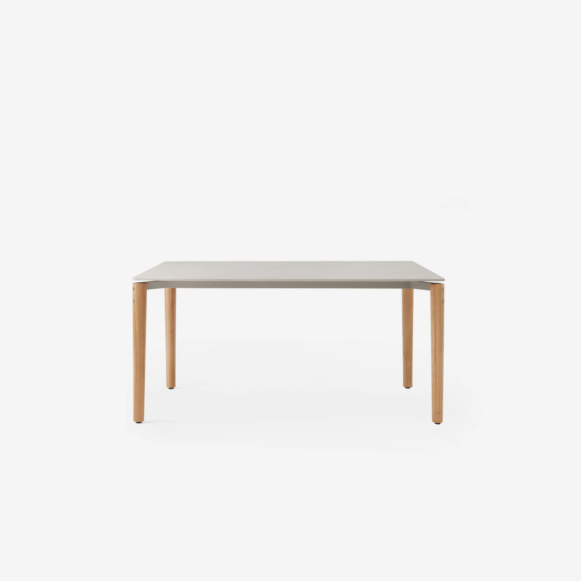 Vipp Open-Air Tables, Medium