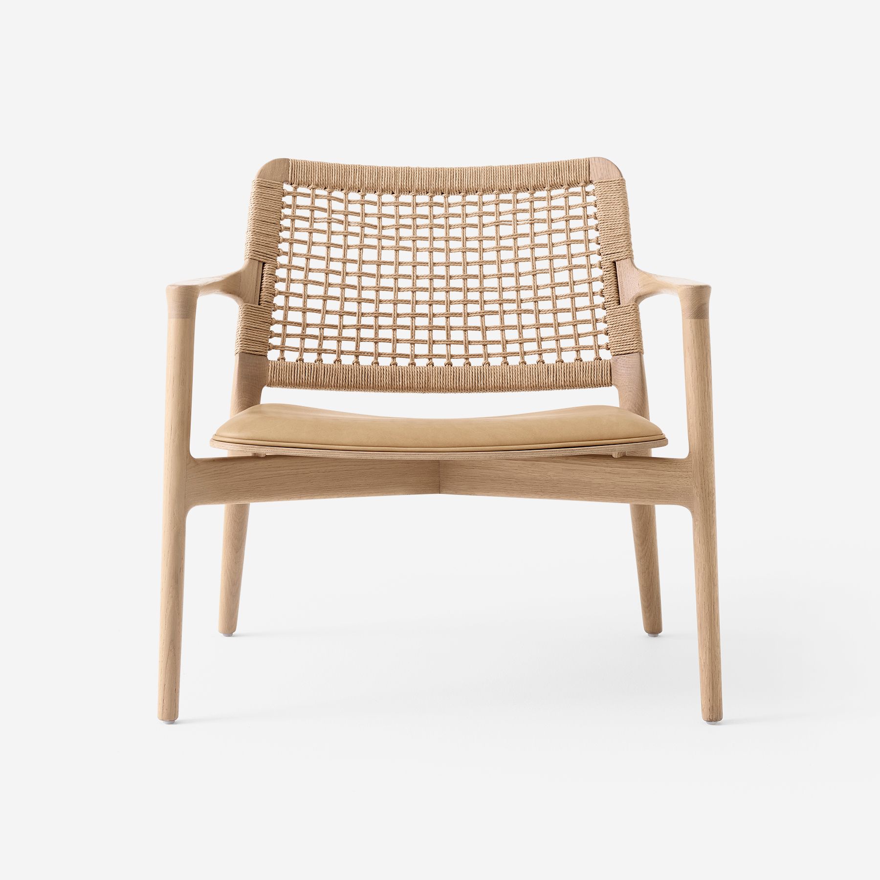 Vipp Cabin Lounge Chair - vipp488 - Light oak w/camel leather