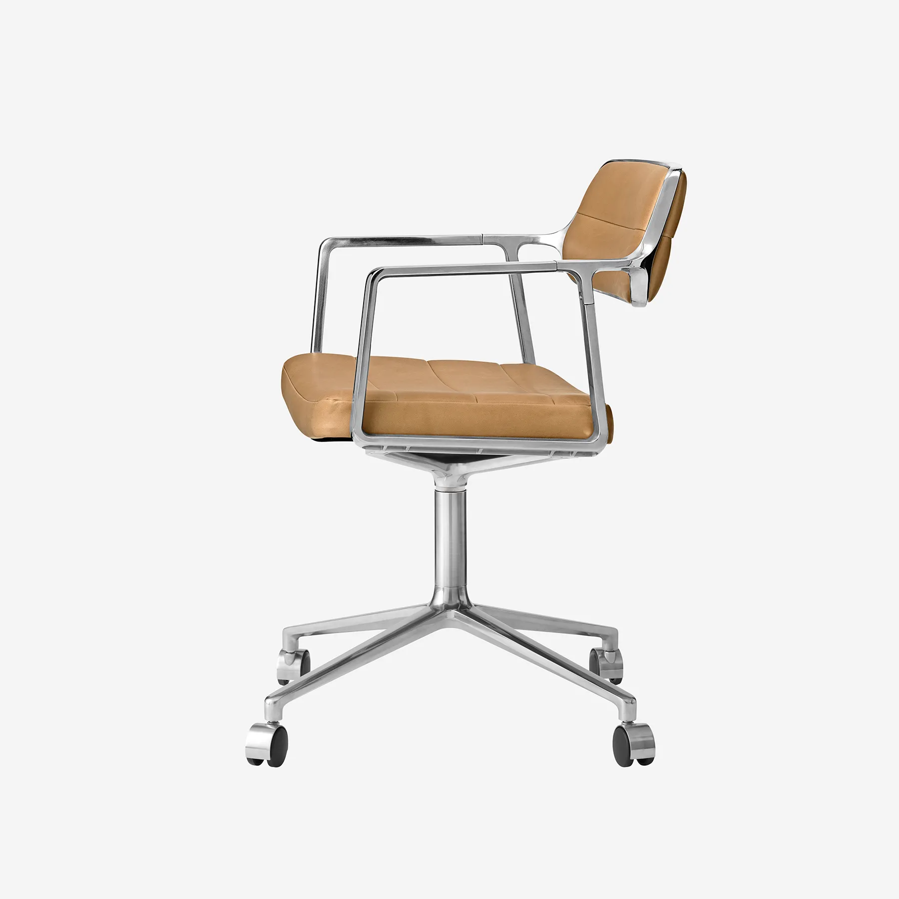 Vipp Swivel Chair | 453 - vipp453 - Camel, Castors