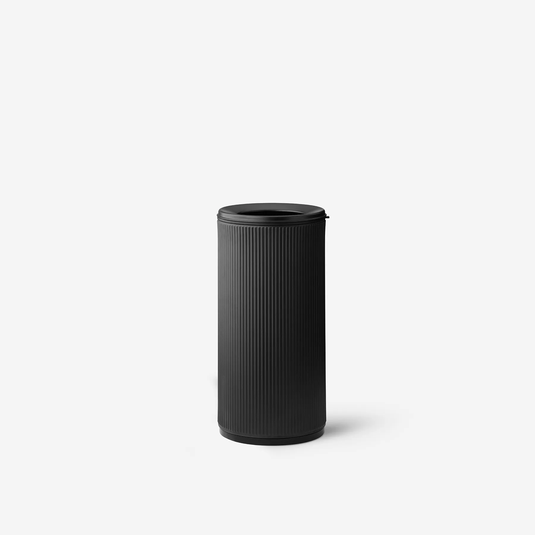 Vipp Open Top Bin 22 L / 6 Gal - vipp18 - Black/Black lid