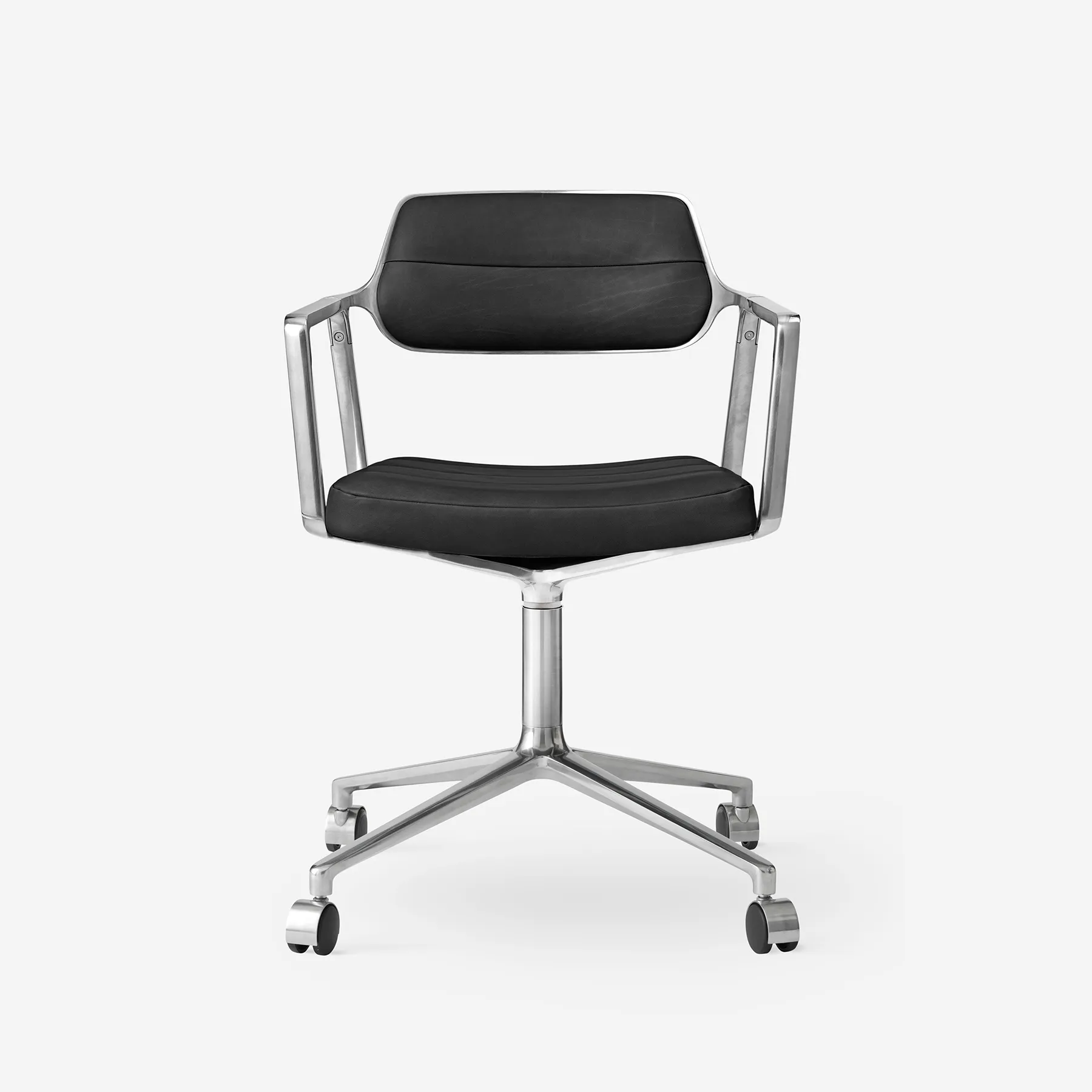 Vipp Swivel Chair | 453 - vipp453 - Black, Castors
