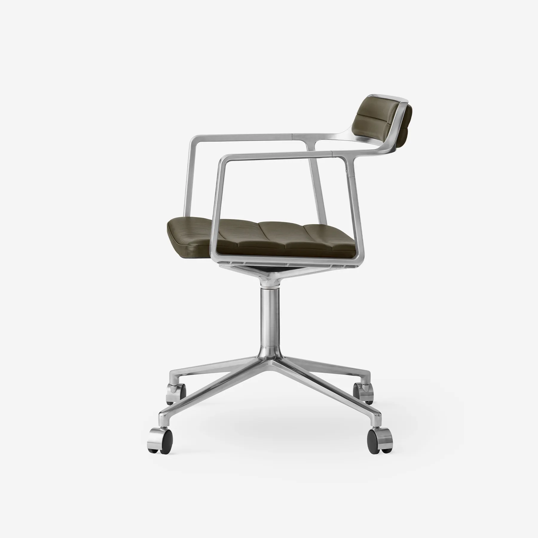 Vipp Swivel Chair | 452, Bosco, Castors